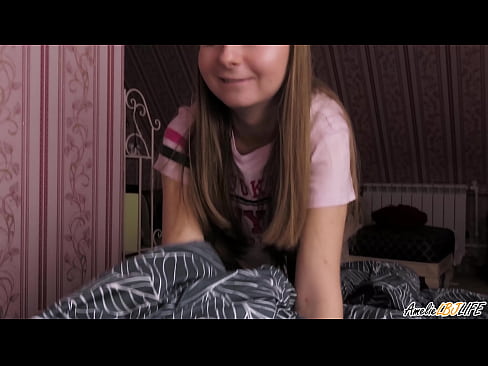 ❤️ Blondie хөхүүл түүний BFF-ийн гүн болон авдаг булэг нь түүний аманд ❌ Порно видео манайд mn.hochu-sex-tomsk.ru ❤